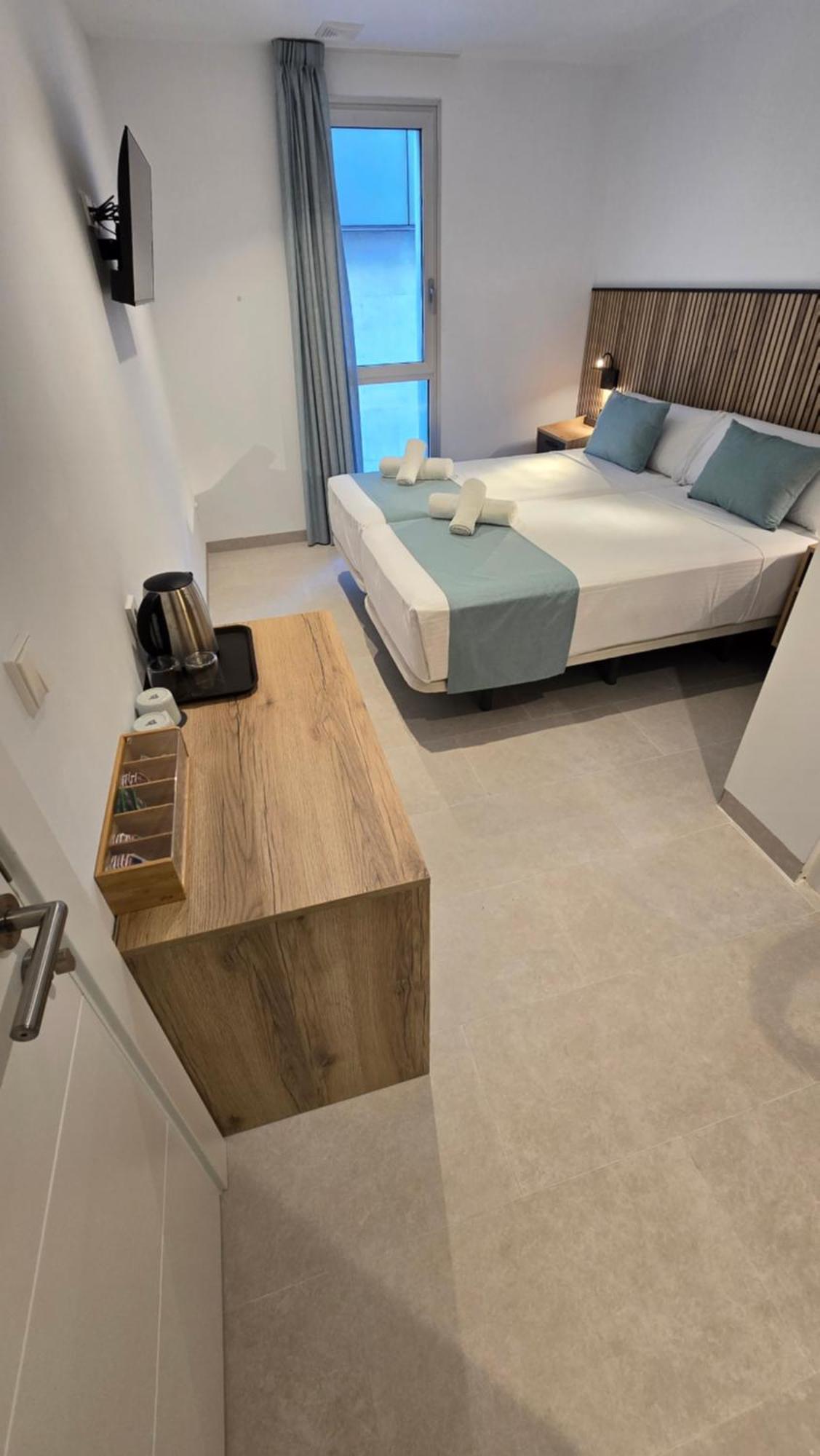 Hostal Rambla 24 By Holihome アリカンテ エクステリア 写真