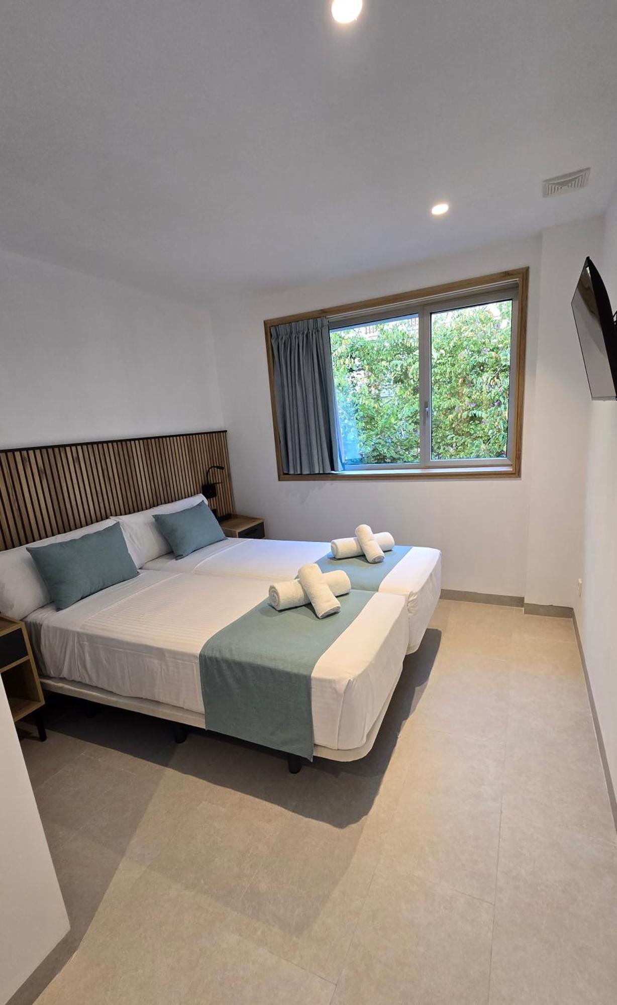 Hostal Rambla 24 By Holihome アリカンテ エクステリア 写真