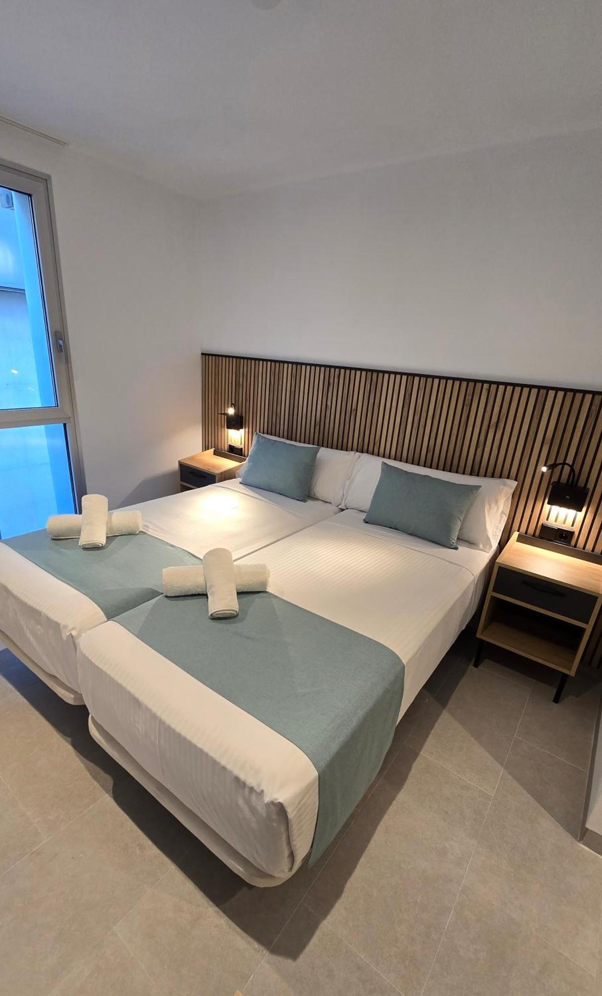 Hostal Rambla 24 By Holihome アリカンテ エクステリア 写真